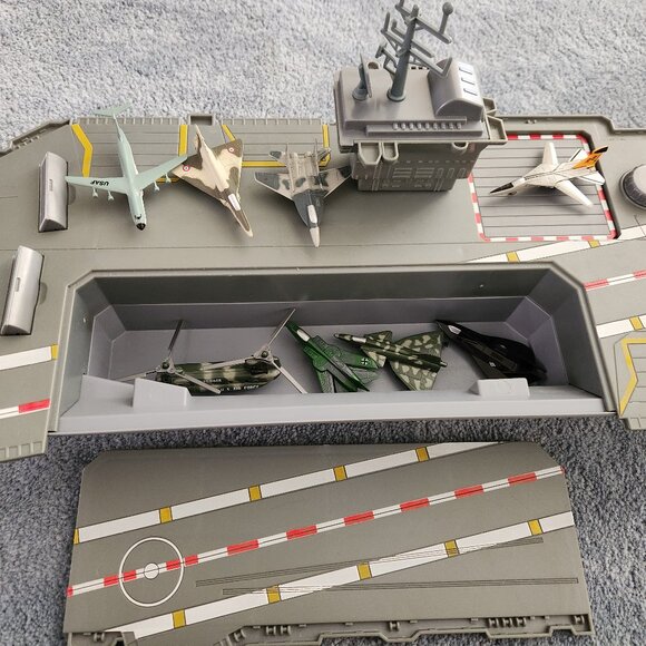 Aircraft Carrier 2002 Redbox Toys 69016 *AS IS* - Picture 9 of 16